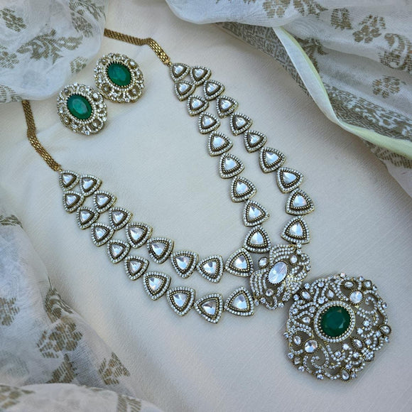 Premium Victorian Polish Emerald Grand Necklace Set