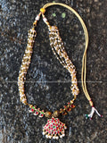 Kemp stones pearl bunch short chain neckpiece