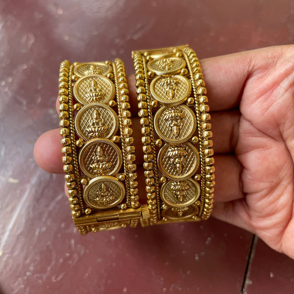 PRE-BOOK| Premium Matte Polish Lakshmi Bridal Kada type Bangles ( a Pair)