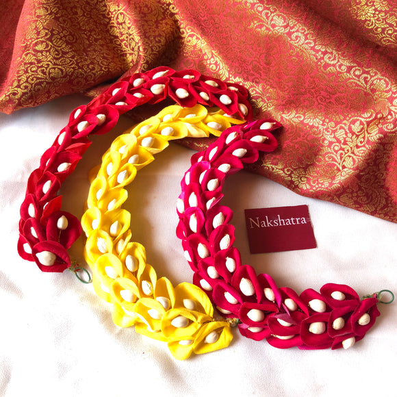Bud loop hair accessory ( colors available)