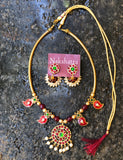 Kemp stones round pendant pipe choker set with mango motifs