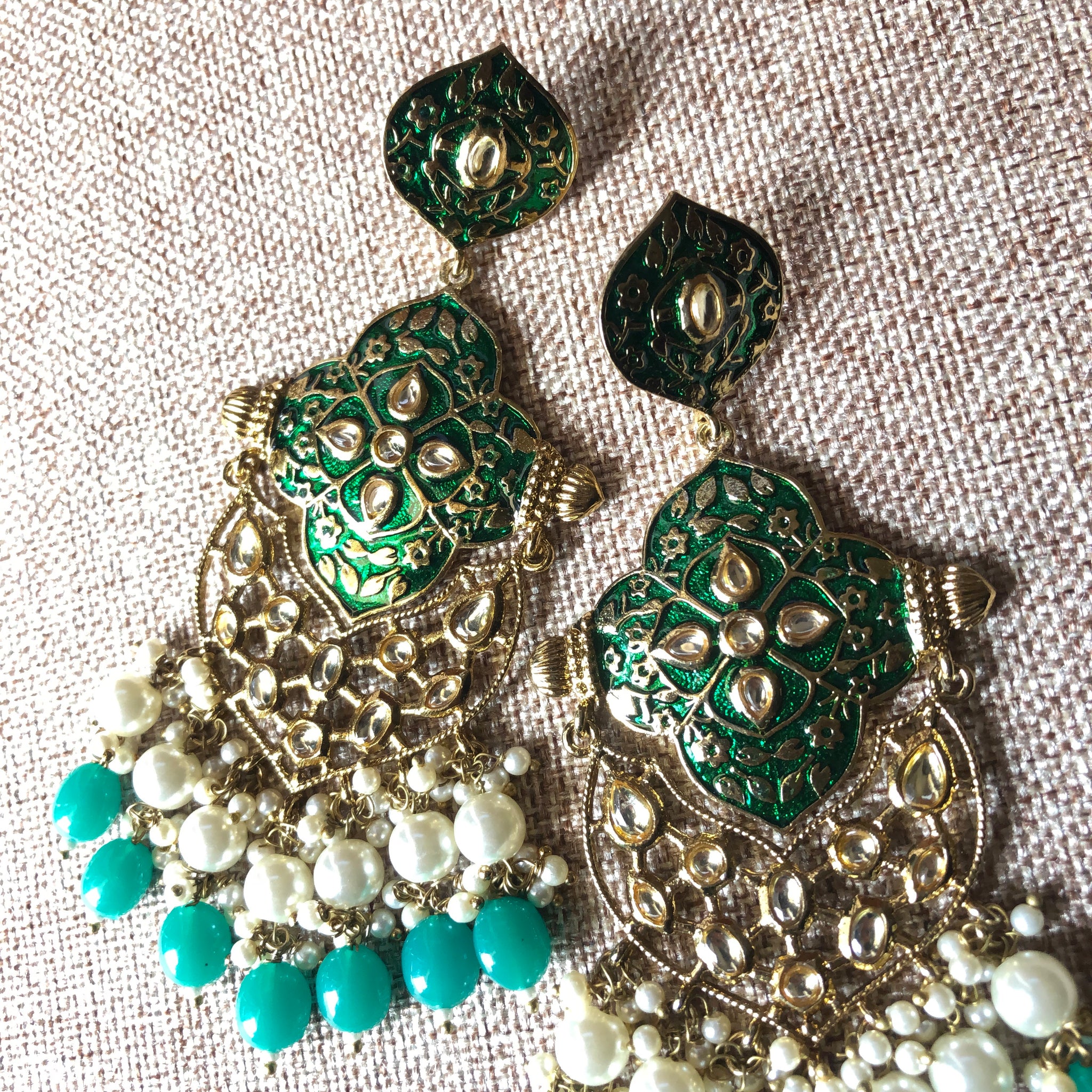 Green Earrings Tikka Set, Dark Green Earrings, Wedding Jewellery, High  Quality Indian Jewellery Suitable for Wedding and Parties - Etsy