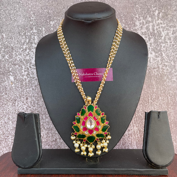 Kundan Jadau Tamara Pearl Short Chain